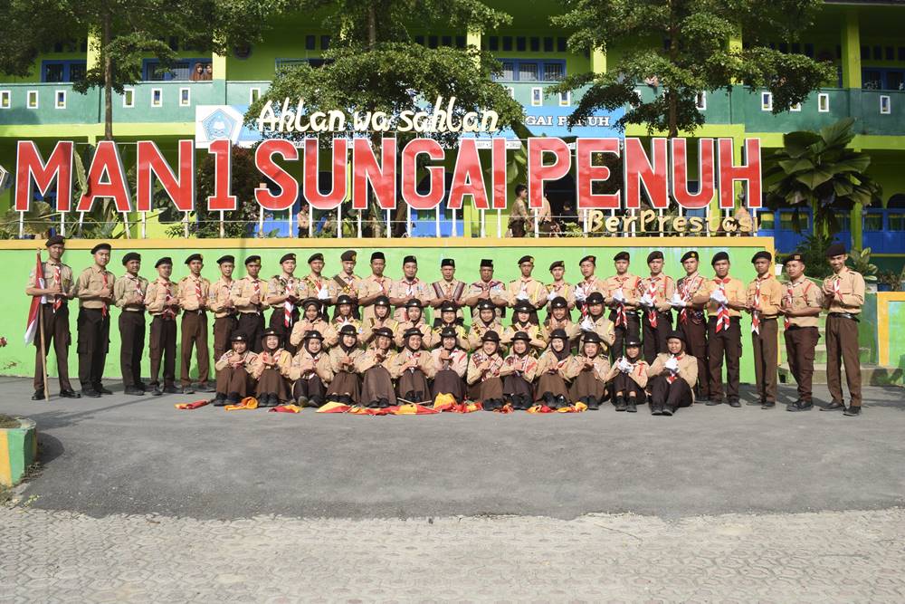 MAN 1 SUNGAI PENUH GELAR UPACARA HARI PRAMUKA KE- 63 TAHUN 2024  