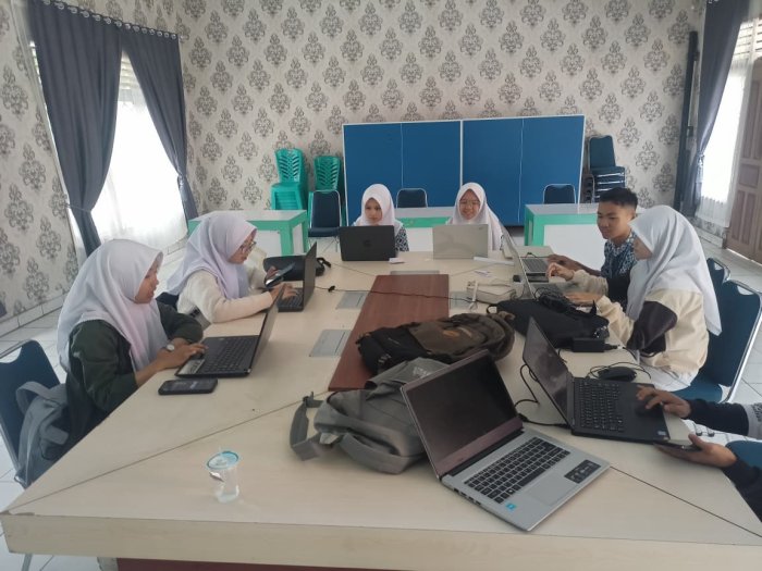 MAN 1 Sungai Penuh Ikuti Uji Coba OMI Tingkat Provinsi Sesi 2