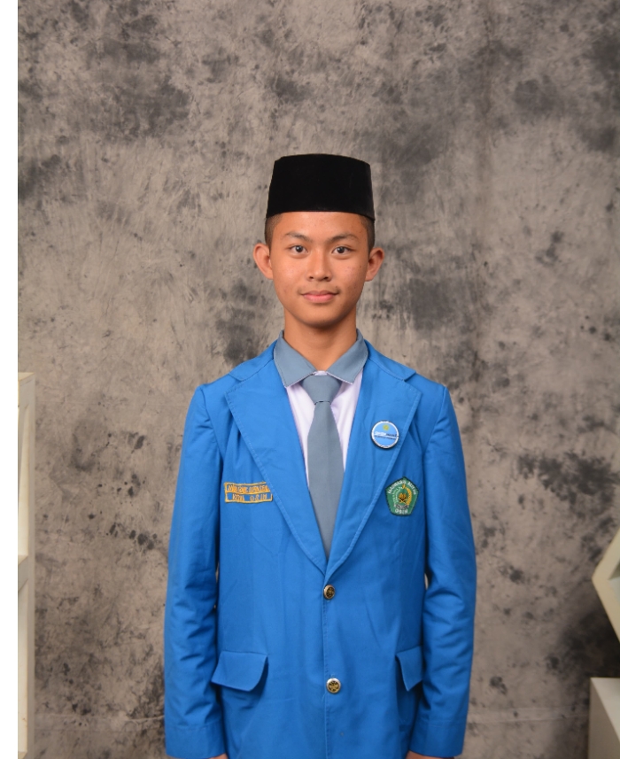 SYAFIQ SALIN SISWA BERPRESTASI DARI MAN 1 SUNGAI PENUH SIAP MEWAKILI PROVINSI JAMBI UNTUK MENGIKUTI KEGIATAN JAMBORE NASIONAL GENERASI HIJAU 2024
