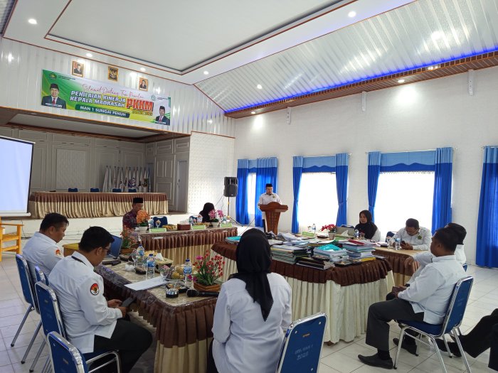 MAN 1 Sungai Penuh Gelar Penilaian Kinerja Kepala Madrasah 2025