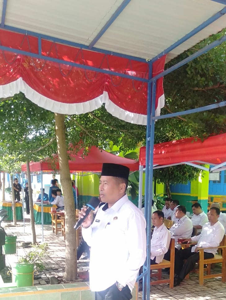 KEPALA MAN 1 SUNGAI PENUH HENDRI BAHTERA, S.Pd,M.Pd LANTIK 13 ORGANISASI KESISWAAN 